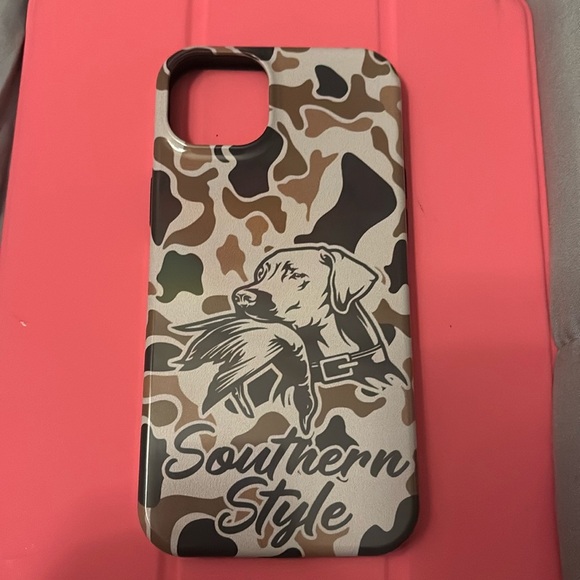 Brand New Camo Dog iPhone 14 Plus Case - Picture 1 of 2